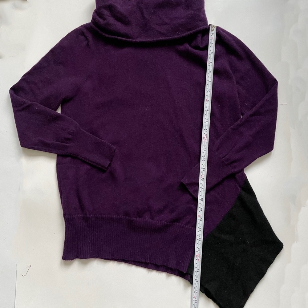 Bloomingdale’s C Cashmere Sweater asymmetrical colour block purple Cowlneck - Picture 3 of 6